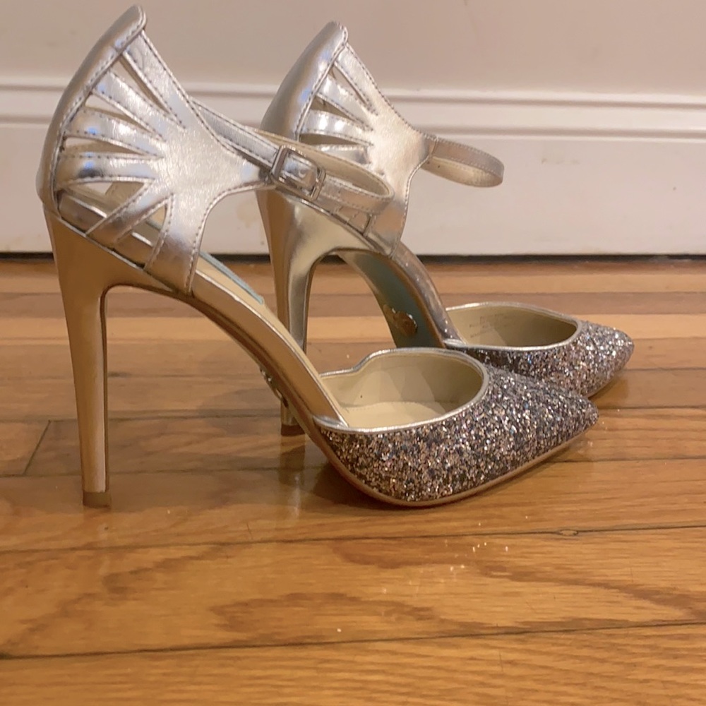 Sparkles